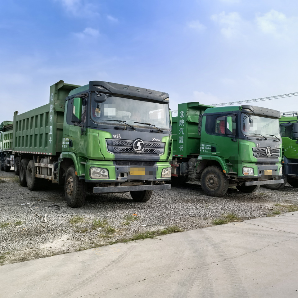 SHACMAN X3000 - Camion benne: photos 3 SHACMAN X3000 - Camion benne: photos 3