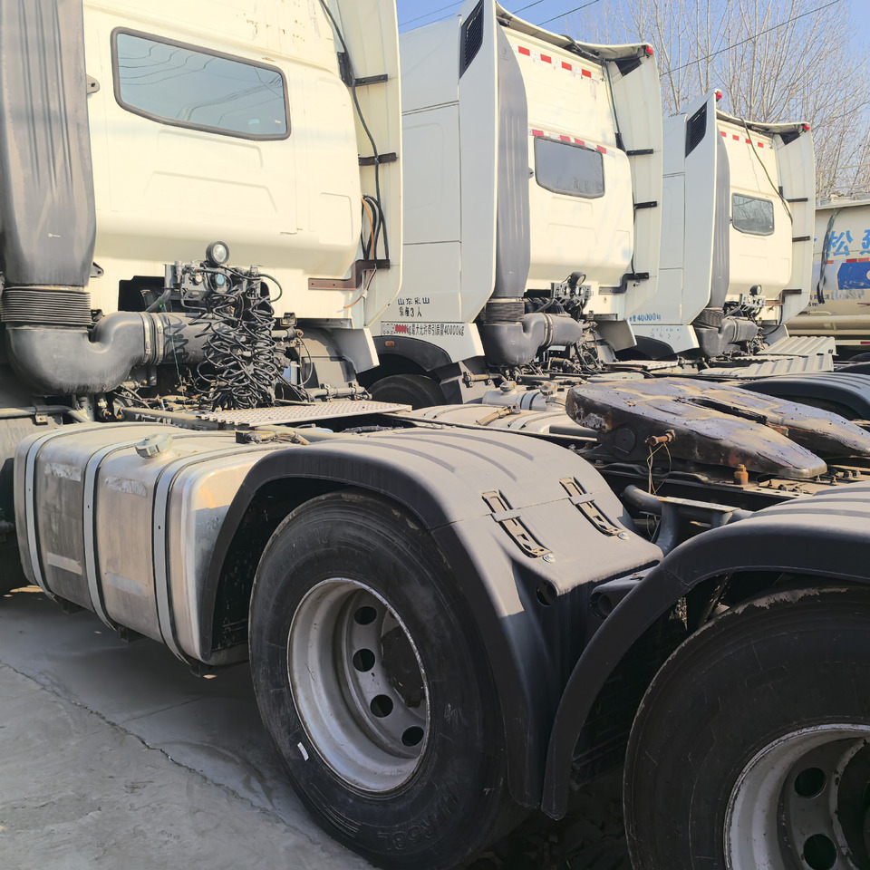 HOWO - Tracteur routier: photos 5 HOWO - Tracteur routier: photos 5