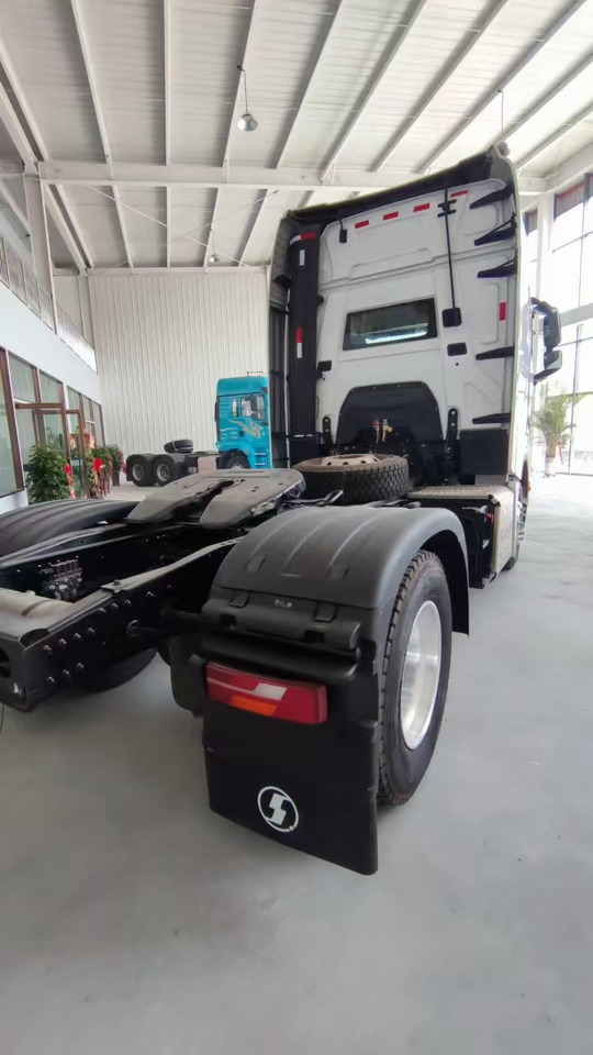 SHACMAN - Tracteur routier: photos 3 SHACMAN - Tracteur routier: photos 3