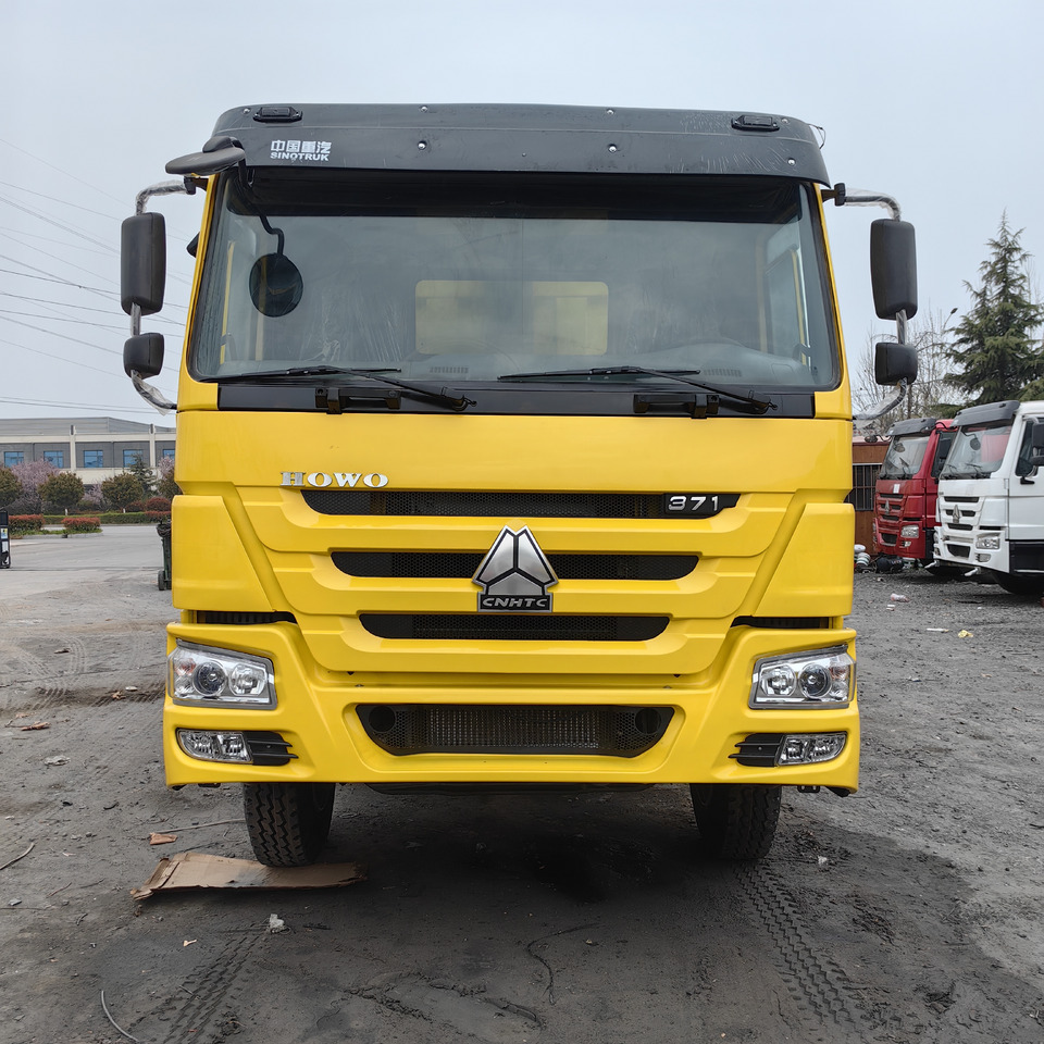 Sinotruckhowo - Camion benne: photos 3 Sinotruckhowo - Camion benne: photos 3