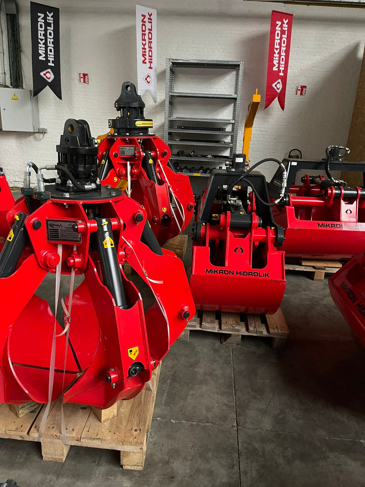 LIDER  - Godet pour pelle: photos 1 LIDER  - Godet pour pelle: photos 1