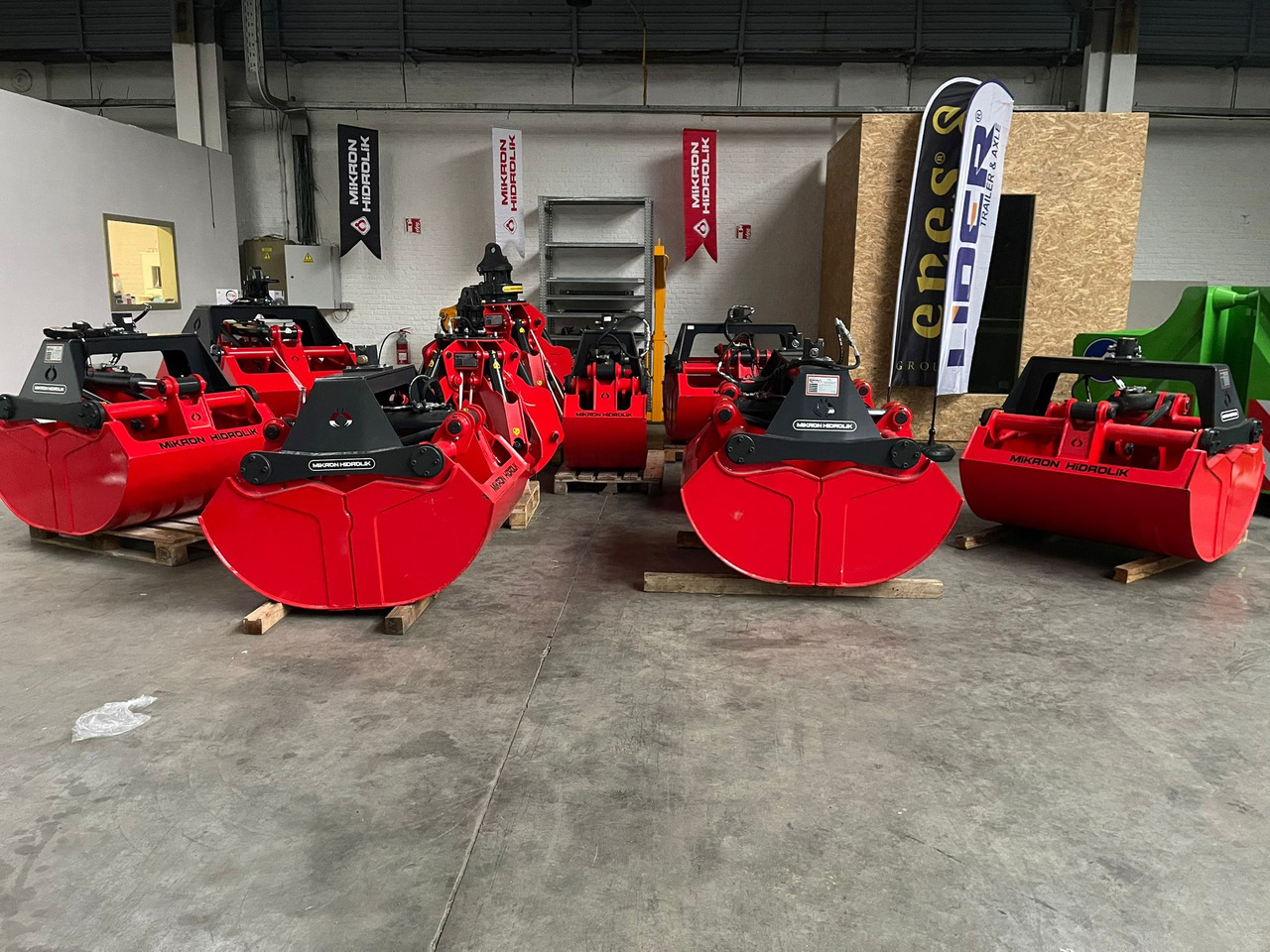 LIDER  - Godet pour pelle: photos 3 LIDER  - Godet pour pelle: photos 3