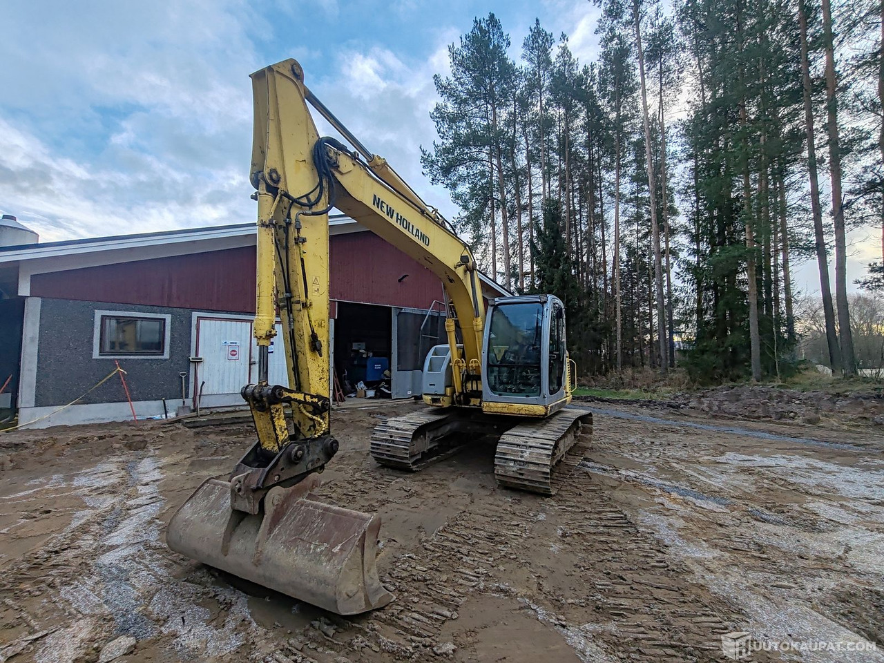 New Holland-Kobelco E135SR kaivinkone, 2006, Pedersöre - Autre matériel: photos 3 New Holland-Kobelco E135SR kaivinkone, 2006, Pedersöre - Autre matériel: photos 3