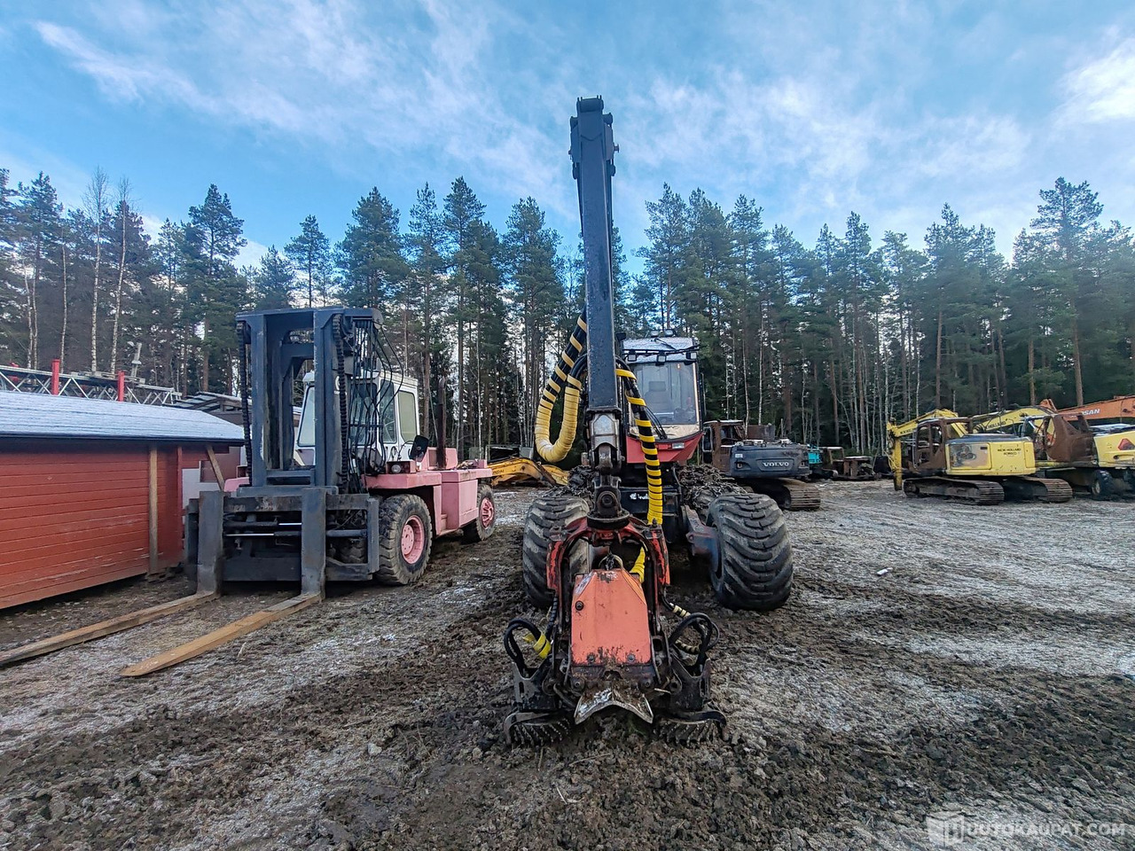Valmet 911.3 harvesteri, 19162H, 2006, Pedersöre - Autre matériel: photos 2 Valmet 911.3 harvesteri, 19162H, 2006, Pedersöre - Autre matériel: photos 2