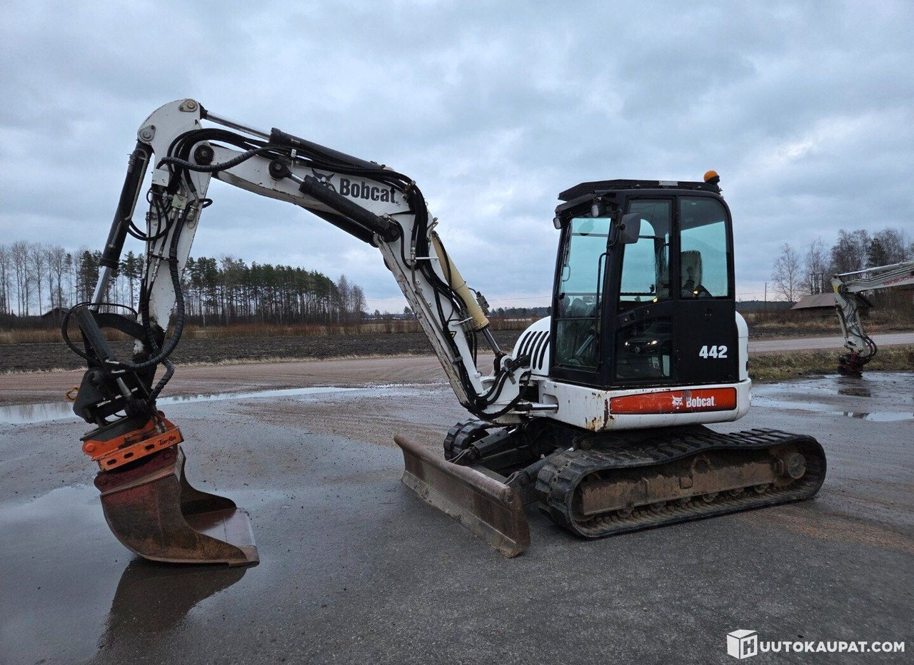Bobcat 442, 2006, Diesel, 4,565 h Excavator, Honkajoki - Mini pelle: photos 1 Bobcat 442, 2006, Diesel, 4,565 h Excavator, Honkajoki - Mini pelle: photos 1