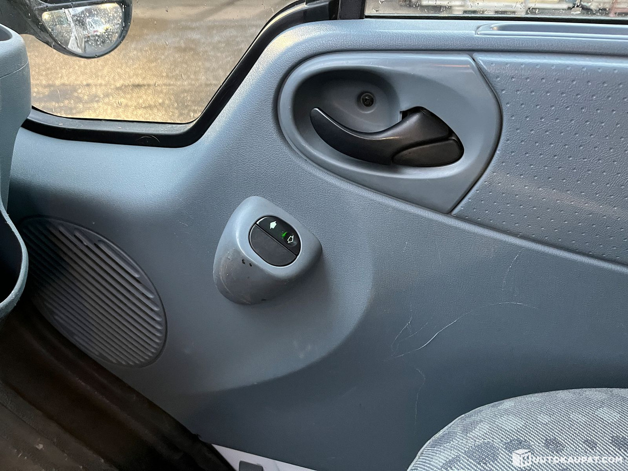 Utilitaire plateau Ford Transit flatbed, reg. year 2012, only 151,068 km, Tampere: photos 20 Utilitaire plateau Ford Transit flatbed, reg. year 2012, only 151,068 km, Tampere: photos 20