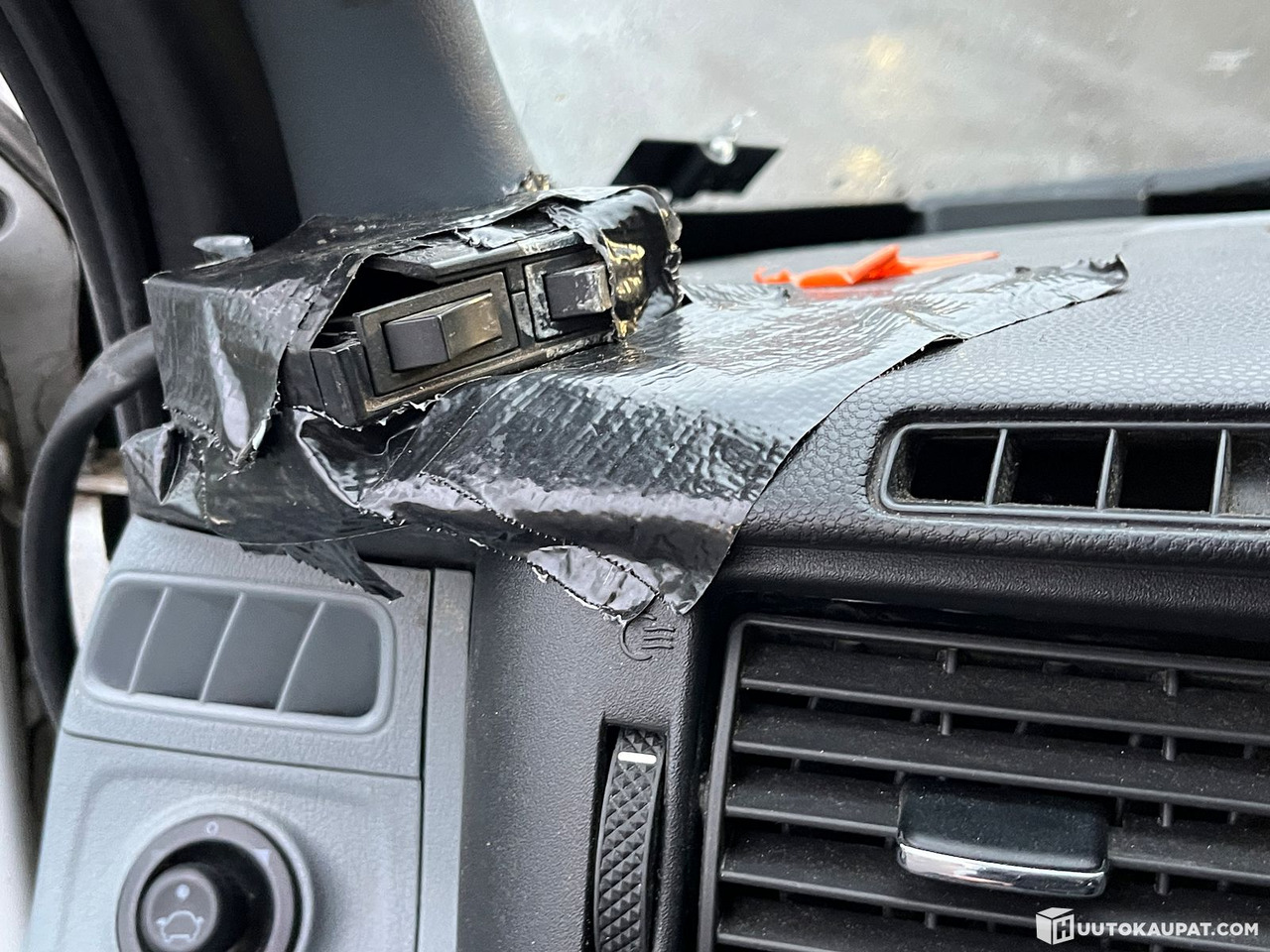 Utilitaire plateau Ford Transit flatbed, reg. year 2012, only 151,068 km, Tampere: photos 25 Utilitaire plateau Ford Transit flatbed, reg. year 2012, only 151,068 km, Tampere: photos 25