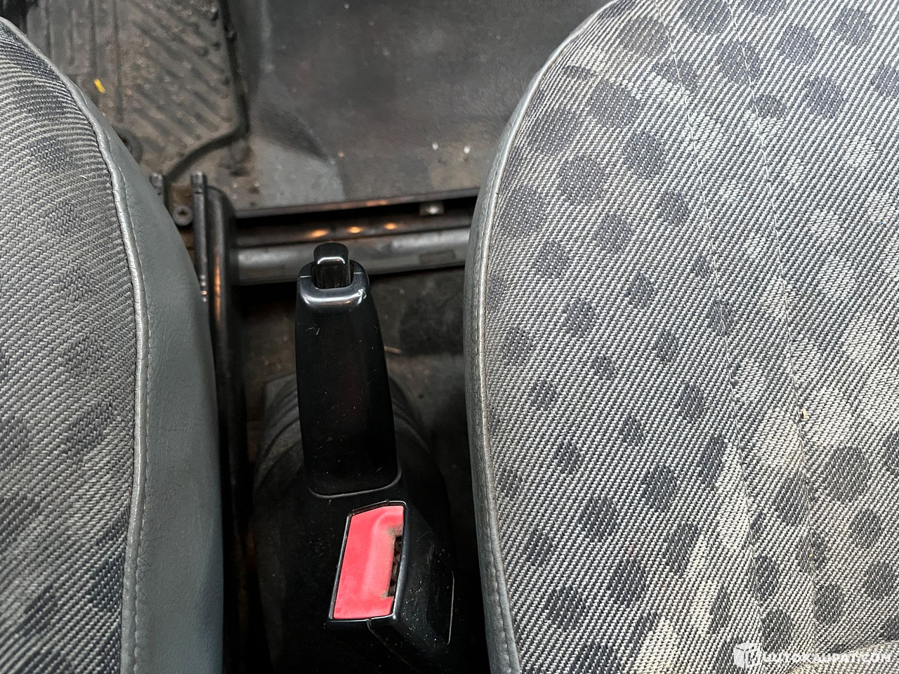 Utilitaire plateau Ford Transit flatbed, reg. year 2012, only 151,068 km, Tampere: photos 27 Utilitaire plateau Ford Transit flatbed, reg. year 2012, only 151,068 km, Tampere: photos 27