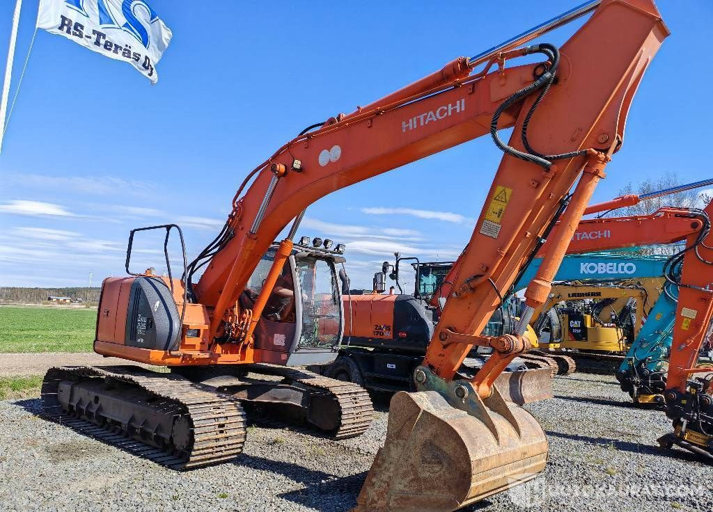 Hitachi ZX 225 US, 2003, 16 156 h Kaivinkone, Kurikka - Pelle sur chenille: photos 3 Hitachi ZX 225 US, 2003, 16 156 h Kaivinkone, Kurikka - Pelle sur chenille: photos 3