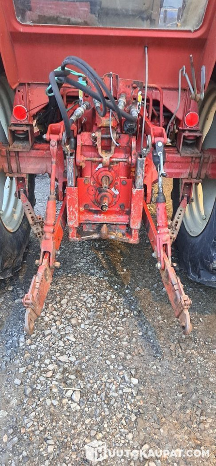 International 585XL, 1985, Diesel, 6 147 h Traktori, Kruunupyy - Tracteur agricole: photos 5 International 585XL, 1985, Diesel, 6 147 h Traktori, Kruunupyy - Tracteur agricole: photos 5