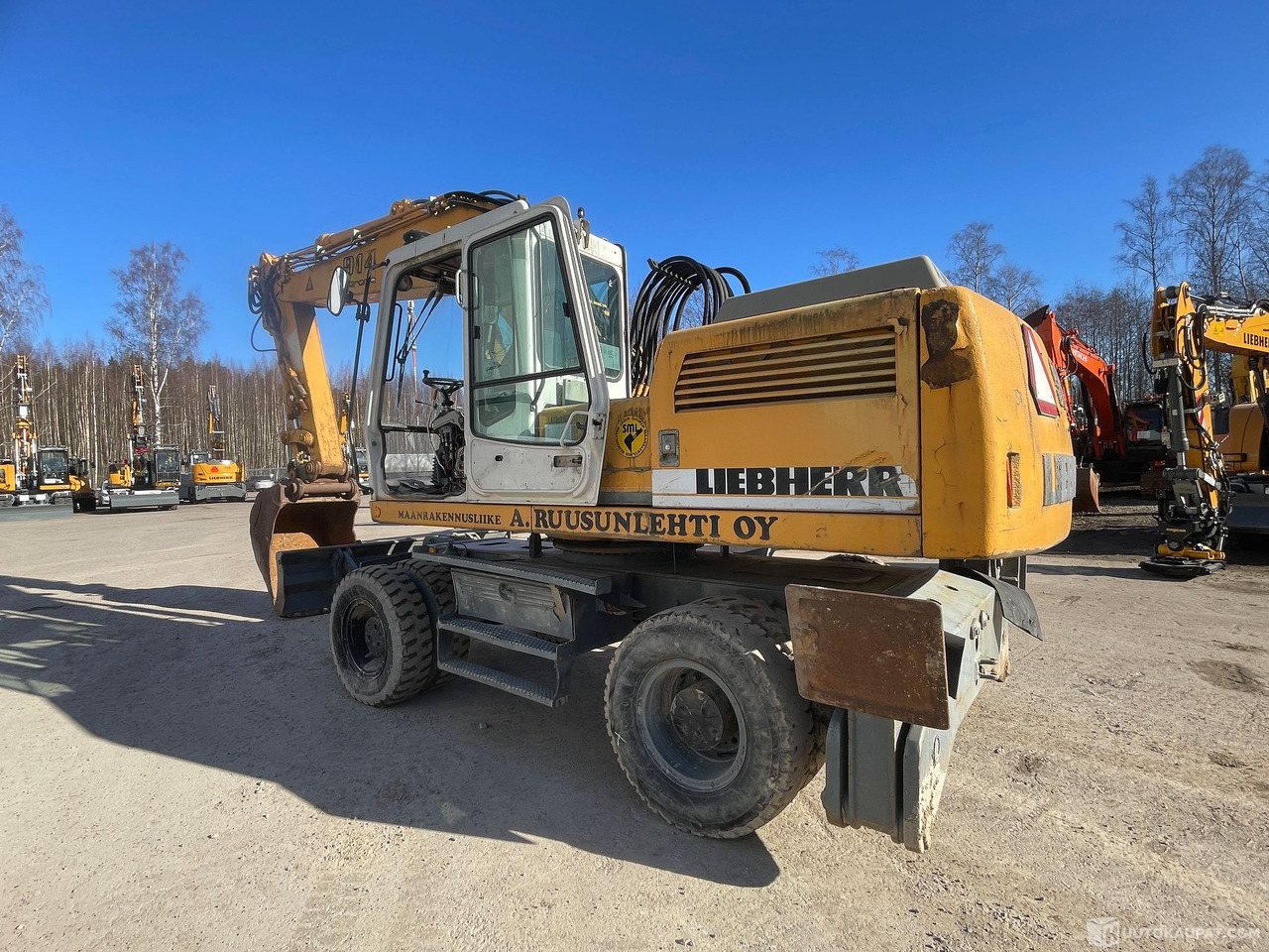 Liebherr A 914, 1998 Kaivinkone, Tuusula - Pelle sur pneus: photos 3 Liebherr A 914, 1998 Kaivinkone, Tuusula - Pelle sur pneus: photos 3