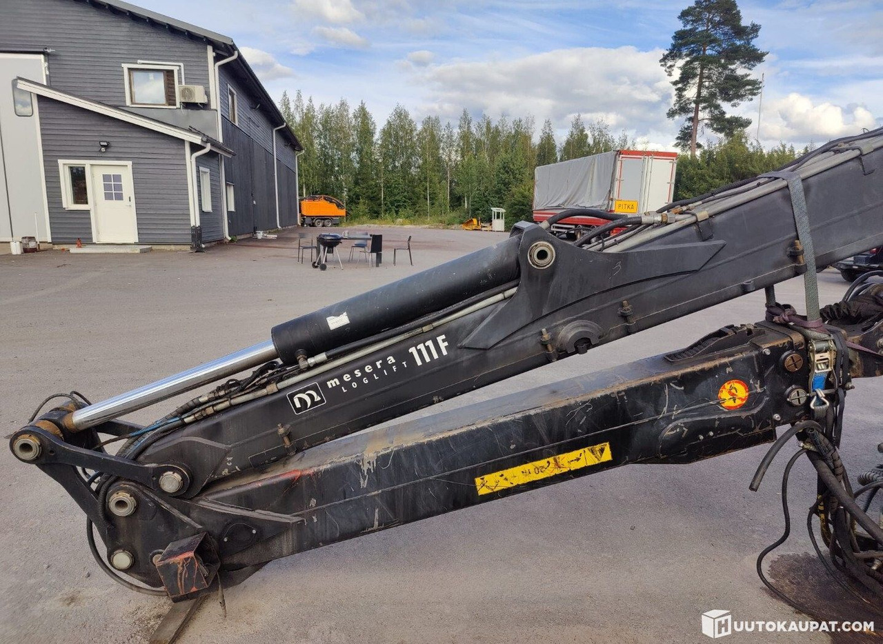 Loglift Mesera / Loglift F111FT Electrically operated log loader crane, 2011, 9,000 h, Hämeenlinna - Grue auxiliaire: photos 4 Loglift Mesera / Loglift F111FT Electrically operated log loader crane, 2011, 9,000 h, Hämeenlinna - Grue auxiliaire: photos 4
