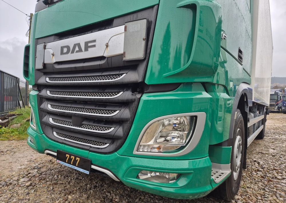 DAF XF ORYGINALNY PRZEBIEG z Niemiec / TANDEM ZESTAW PRZEJAZDOWY Z WINDĄ - Camion fourgon: photos 2 DAF XF ORYGINALNY PRZEBIEG z Niemiec / TANDEM ZESTAW PRZEJAZDOWY Z WINDĄ - Camion fourgon: photos 2