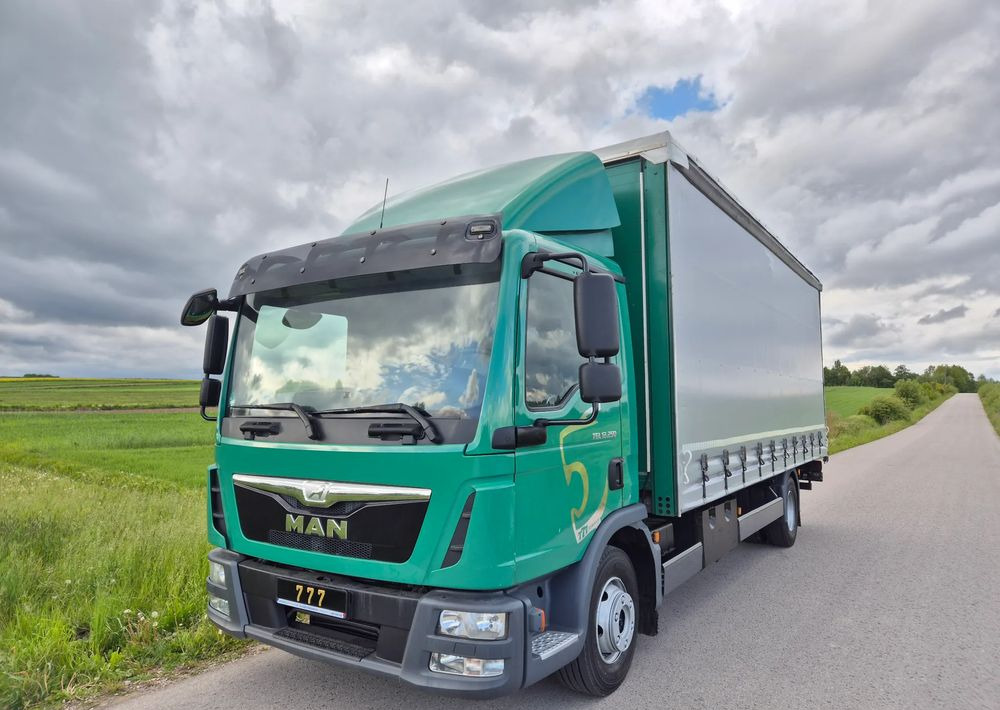 MAN TGL 12.250 6.2m AUTOMAT KLIMA z Niemiec ESP nowe opony EURO 6 / 4.75 rozstaw / zawiesie na wózek widłowy / TOP STAN / okazja nauka jazdy MOŻLIWOŚĆ DOSTOSOWANIA 12t - Camion à rideaux coulissants: photos 3 MAN TGL 12.250 6.2m AUTOMAT KLIMA z Niemiec ESP nowe opony EURO 6 / 4.75 rozstaw / zawiesie na wózek widłowy / TOP STAN / okazja nauka jazdy MOŻLIWOŚĆ DOSTOSOWANIA 12t - Camion à rideaux coulissants: photos 3