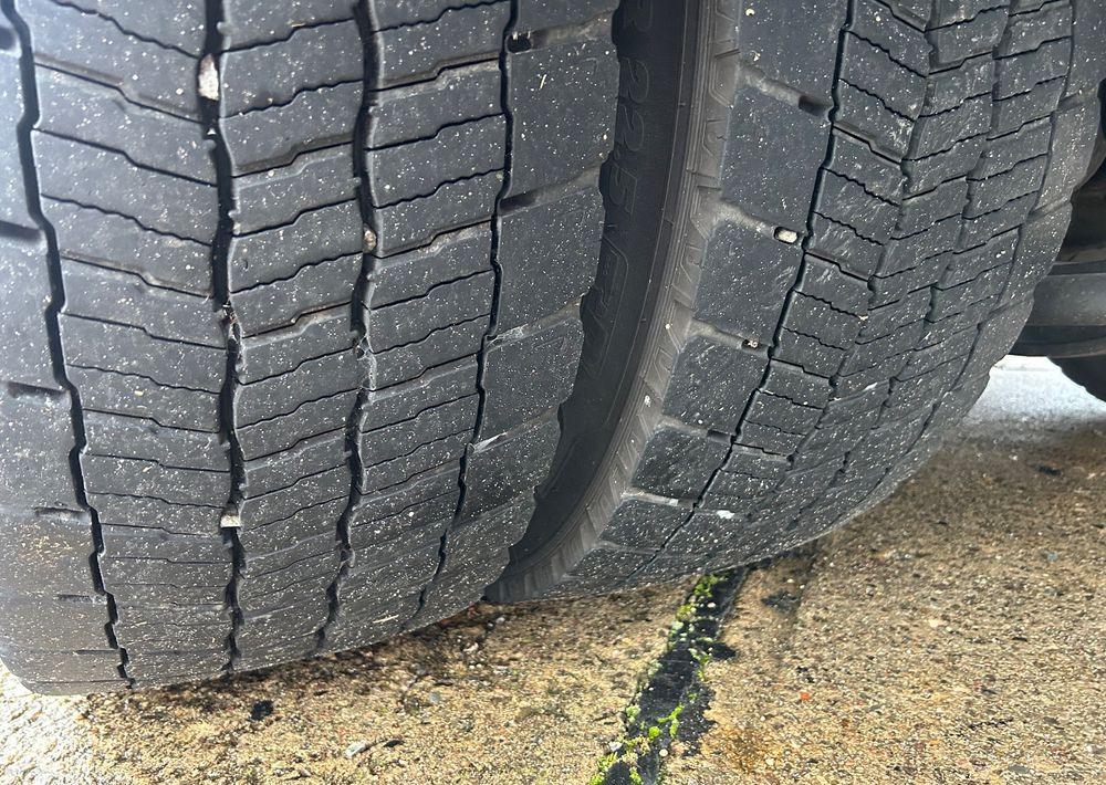 MAN TGM 18.290 2017 Supra 1250 mt z Niemiec / winda Klima webasto Michelin / OKAZJA Carrier TOP — crédit-bail MAN TGM 18.290 2017 Supra 1250 mt z Niemiec / winda Klima webasto Michelin / OKAZJA Carrier TOP: photos 14 MAN TGM 18.290 2017 Supra 1250 mt z Niemiec / winda Klima webasto Michelin / OKAZJA Carrier TOP — crédit-bail MAN TGM 18.290 2017 Supra 1250 mt z Niemiec / winda Klima webasto Michelin / OKAZJA Carrier TOP: photos 14