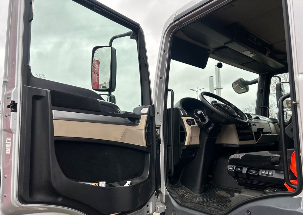 MAN TGM 18.290 2017 Supra 1250 mt z Niemiec / winda Klima webasto Michelin / OKAZJA Carrier TOP — crédit-bail MAN TGM 18.290 2017 Supra 1250 mt z Niemiec / winda Klima webasto Michelin / OKAZJA Carrier TOP: photos 11 MAN TGM 18.290 2017 Supra 1250 mt z Niemiec / winda Klima webasto Michelin / OKAZJA Carrier TOP — crédit-bail MAN TGM 18.290 2017 Supra 1250 mt z Niemiec / winda Klima webasto Michelin / OKAZJA Carrier TOP: photos 11