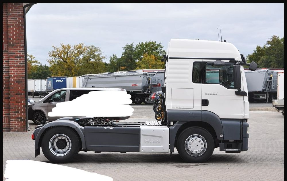 MAN TGS 18.420 2019 NAUKA JAZDY POLIFT ELKA AUTOMAT 4x2 STANDARD 315/70r22.5 SUPER STAN TGX 470 460 420 430 500 510 400 360 410 - Tracteur routier: photos 3 MAN TGS 18.420 2019 NAUKA JAZDY POLIFT ELKA AUTOMAT 4x2 STANDARD 315/70r22.5 SUPER STAN TGX 470 460 420 430 500 510 400 360 410 - Tracteur routier: photos 3