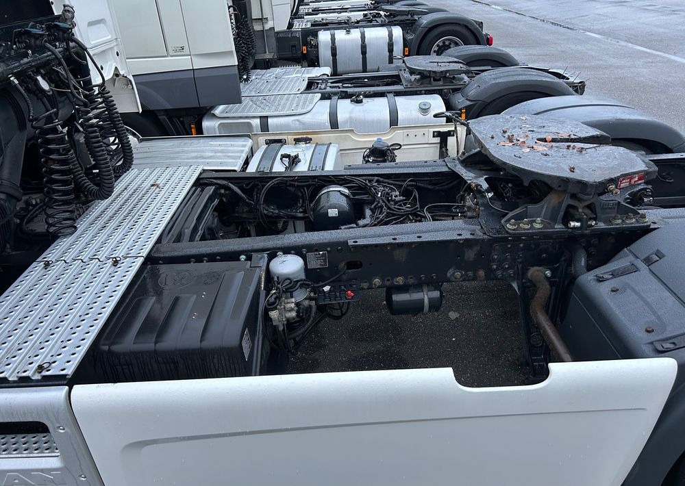 MAN TGS 18.500 TOP1 NAUKA JAZDY POLIFT ELKA AUTOMAT 4x2 STANDARD 315/70r22.5 SUPER STAN TGX 470 460 420 430 500 510 400 360 410 - Tracteur routier: photos 5 MAN TGS 18.500 TOP1 NAUKA JAZDY POLIFT ELKA AUTOMAT 4x2 STANDARD 315/70r22.5 SUPER STAN TGX 470 460 420 430 500 510 400 360 410 - Tracteur routier: photos 5