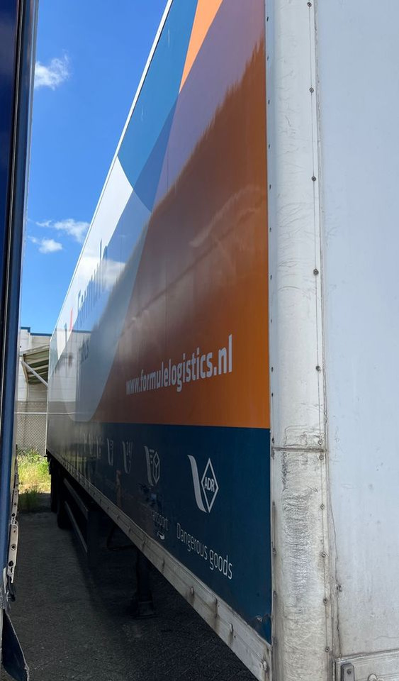 Wielton 2 osiowa NAUKA JAZDY 2 osie z Holandii dwu dwuosiowa dwie osie 2osiowa 2osie - Semi-remorque fourgon: photos 5 Wielton 2 osiowa NAUKA JAZDY 2 osie z Holandii dwu dwuosiowa dwie osie 2osiowa 2osie - Semi-remorque fourgon: photos 5