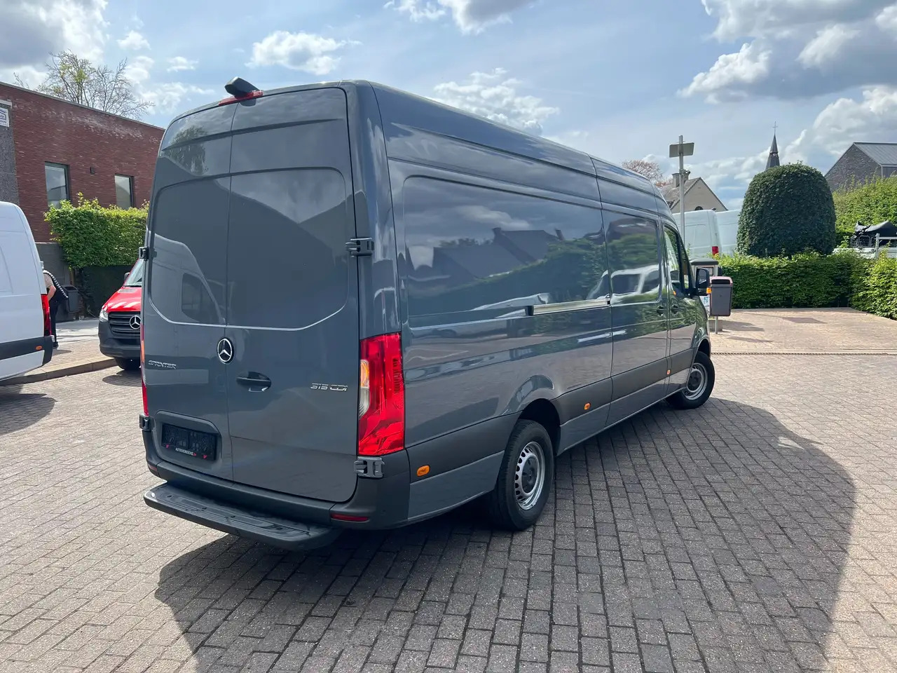 Mercedes-Benz Sprinter 315 L3H2 RWD (34.750€ex) CAMERA|MBUX| SENSOR - Fourgon utilitaire: photos 4 Mercedes-Benz Sprinter 315 L3H2 RWD (34.750€ex) CAMERA|MBUX| SENSOR - Fourgon utilitaire: photos 4