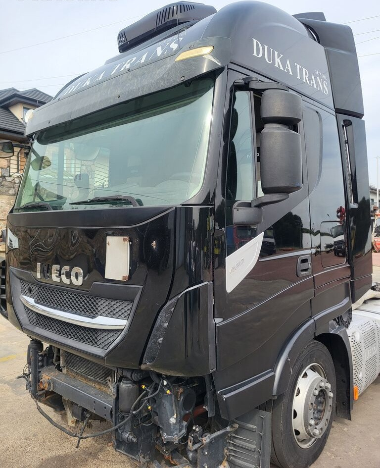 IVECO Stralis Hi-Way XP 2017r. Lift truck - Cabine pour Camion: photos 1 IVECO Stralis Hi-Way XP 2017r. Lift truck - Cabine pour Camion: photos 1