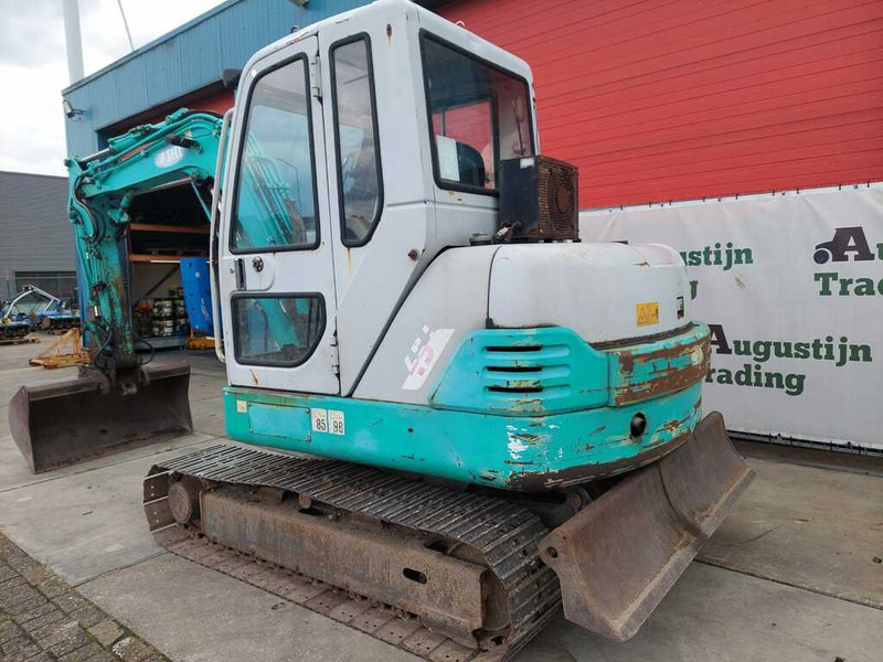 IHI 45J - Mini pelle: photos 3 IHI 45J - Mini pelle: photos 3