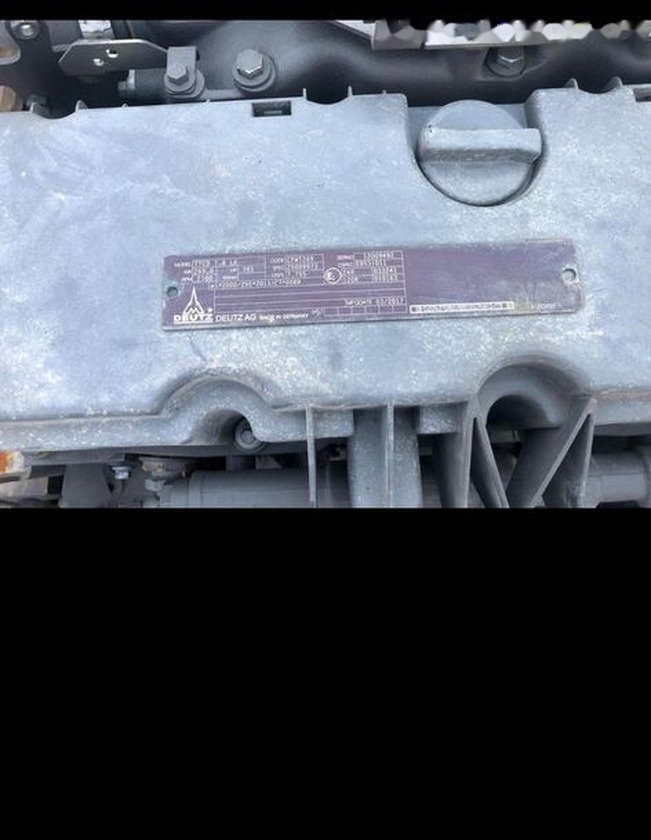 Deutz TCD 2.9 L4 Deutz 2.9 TCD L4 - Moteur pour Pelle: photos 5 Deutz TCD 2.9 L4 Deutz 2.9 TCD L4 - Moteur pour Pelle: photos 5