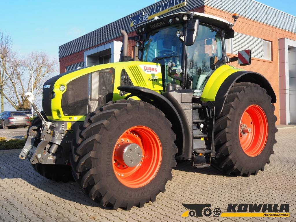 Claas Axion 920 CMATIC, GPS, CEMIS 1200, PTO - Tracteur agricole: photos 1 Claas Axion 920 CMATIC, GPS, CEMIS 1200, PTO - Tracteur agricole: photos 1