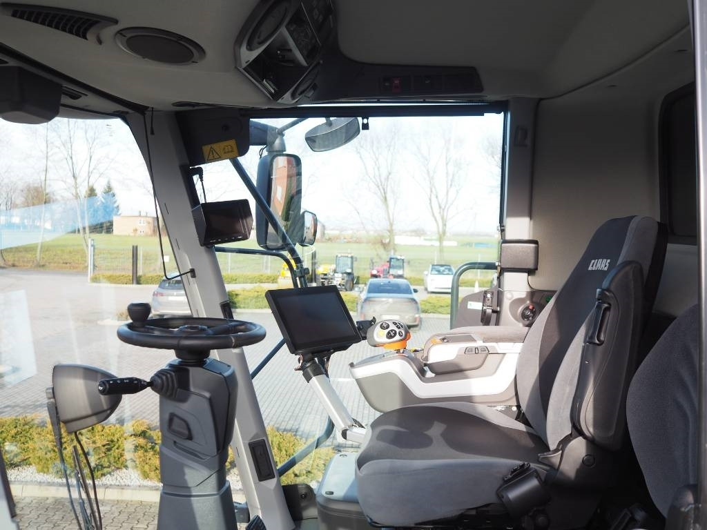 Claas Lexion 6700 + V930 - Moissonneuse-batteuse: photos 5 Claas Lexion 6700 + V930 - Moissonneuse-batteuse: photos 5