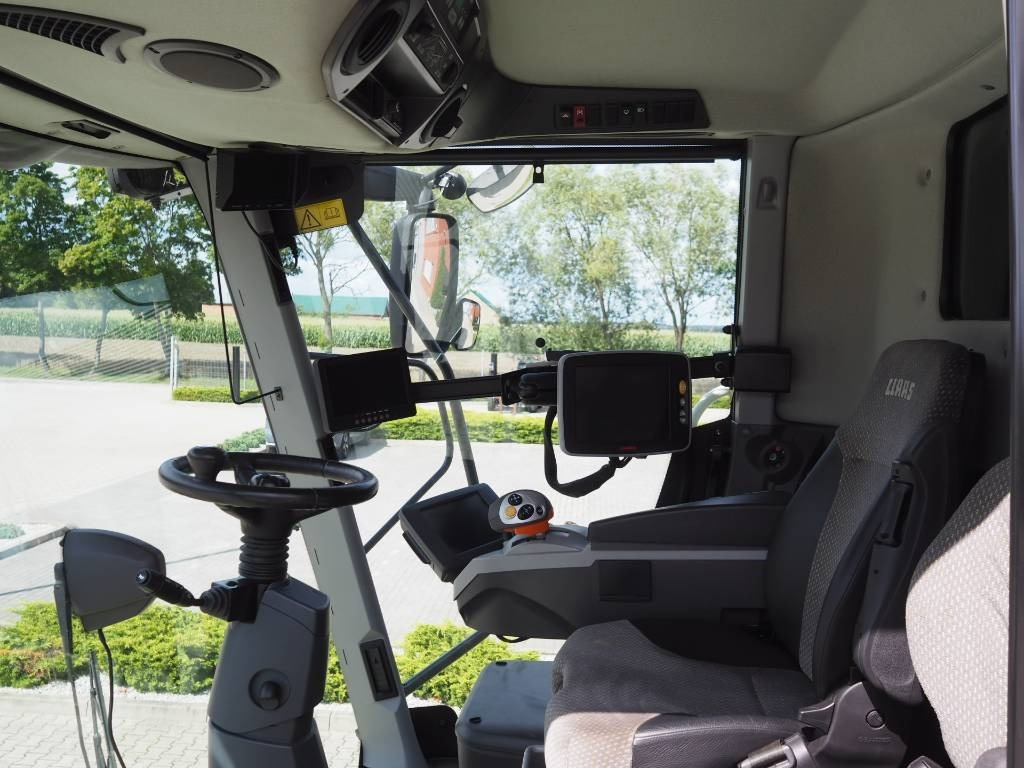 Claas Lexion 750 GPS + V770 - Moissonneuse-batteuse: photos 5 Claas Lexion 750 GPS + V770 - Moissonneuse-batteuse: photos 5