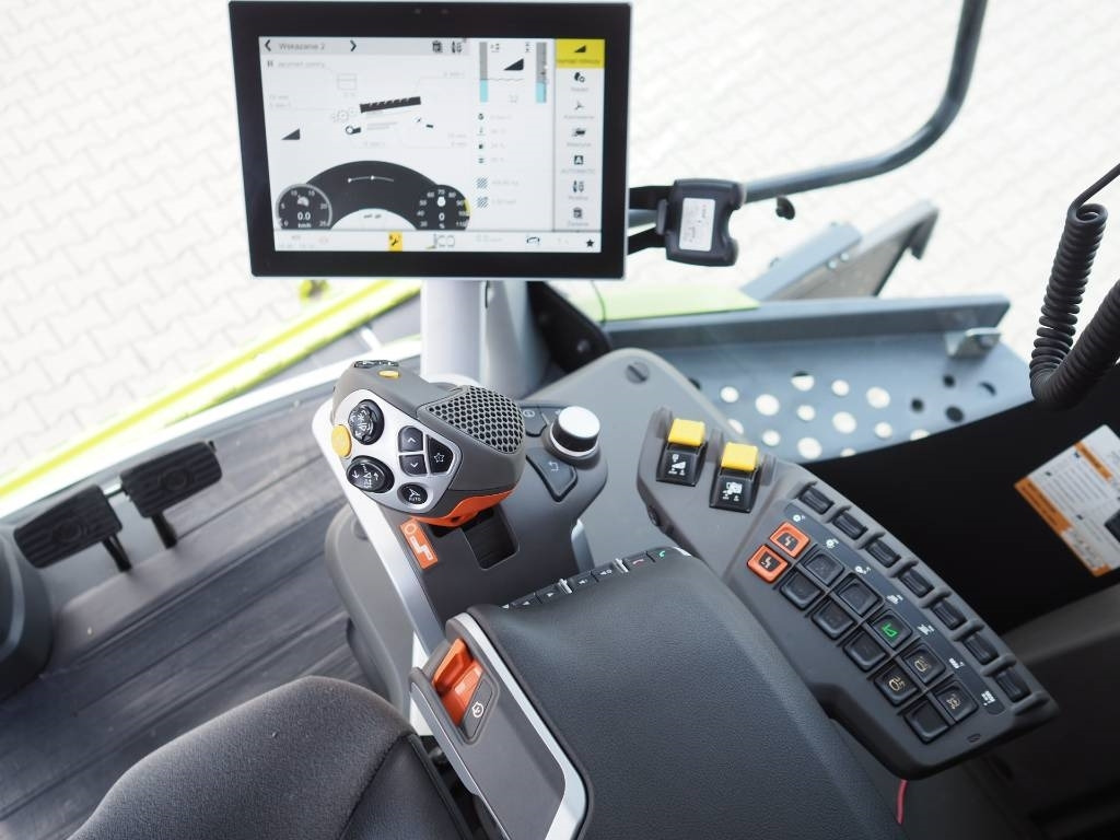 Claas Lexion 7500 + V930  — crédit-bail Claas Lexion 7500 + V930: photos 6
