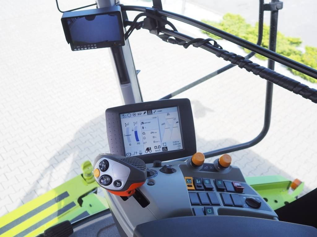 Moissonneuse-batteuse Claas Lexion 750TT + V900: photos 7