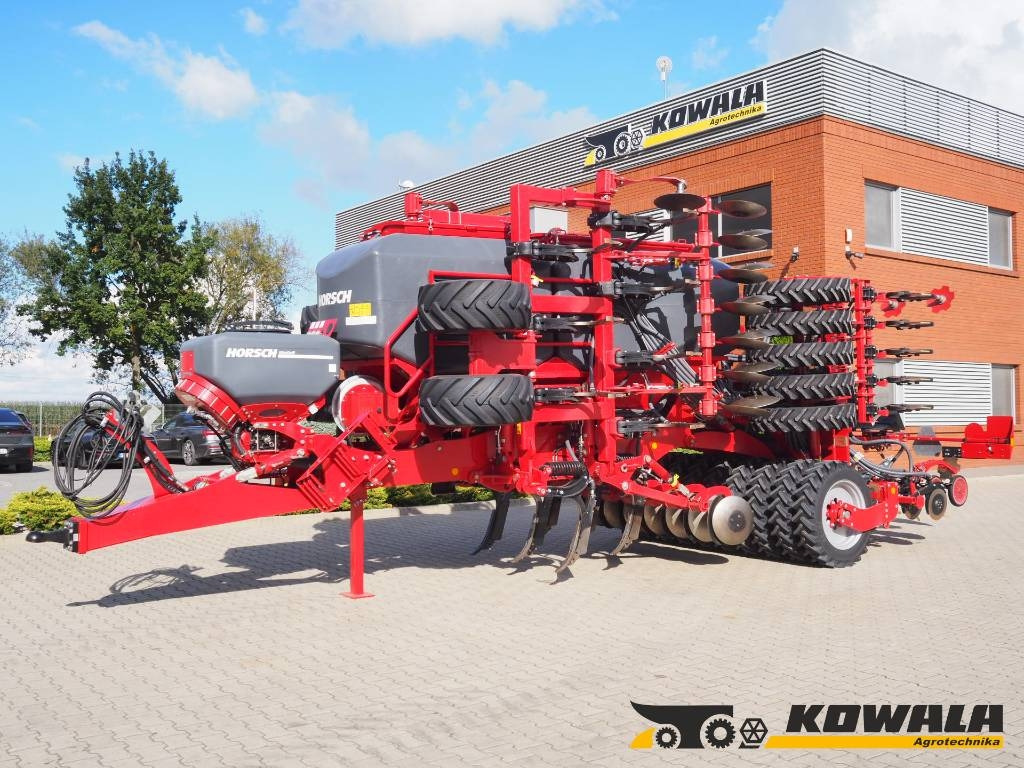 Horsch Focus 6 TD - Combiné de semis: photos 1 Horsch Focus 6 TD - Combiné de semis: photos 1