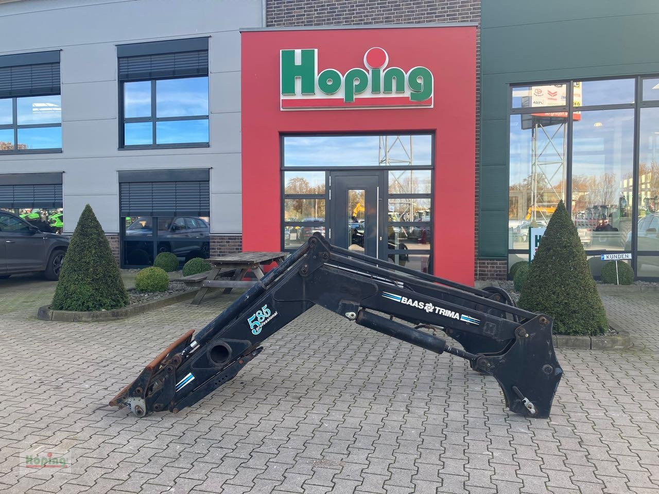 Baas 585 Professional - Chargeur frontal pour tracteur: photos 1 Baas 585 Professional - Chargeur frontal pour tracteur: photos 1