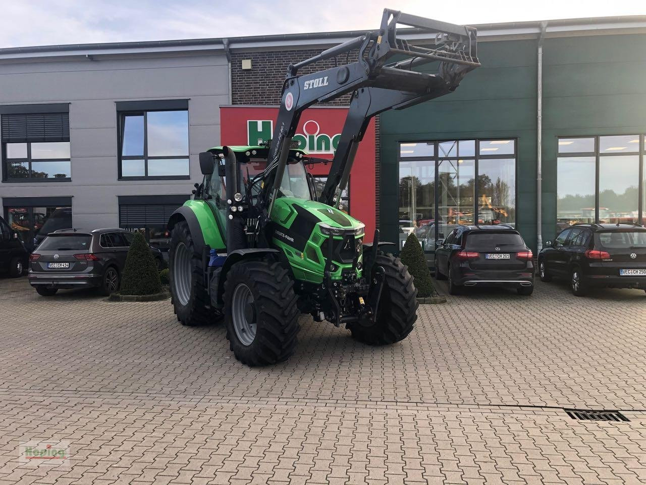 Deutz-Fahr 6215 Agrotron TTV - Tracteur agricole: photos 1 Deutz-Fahr 6215 Agrotron TTV - Tracteur agricole: photos 1