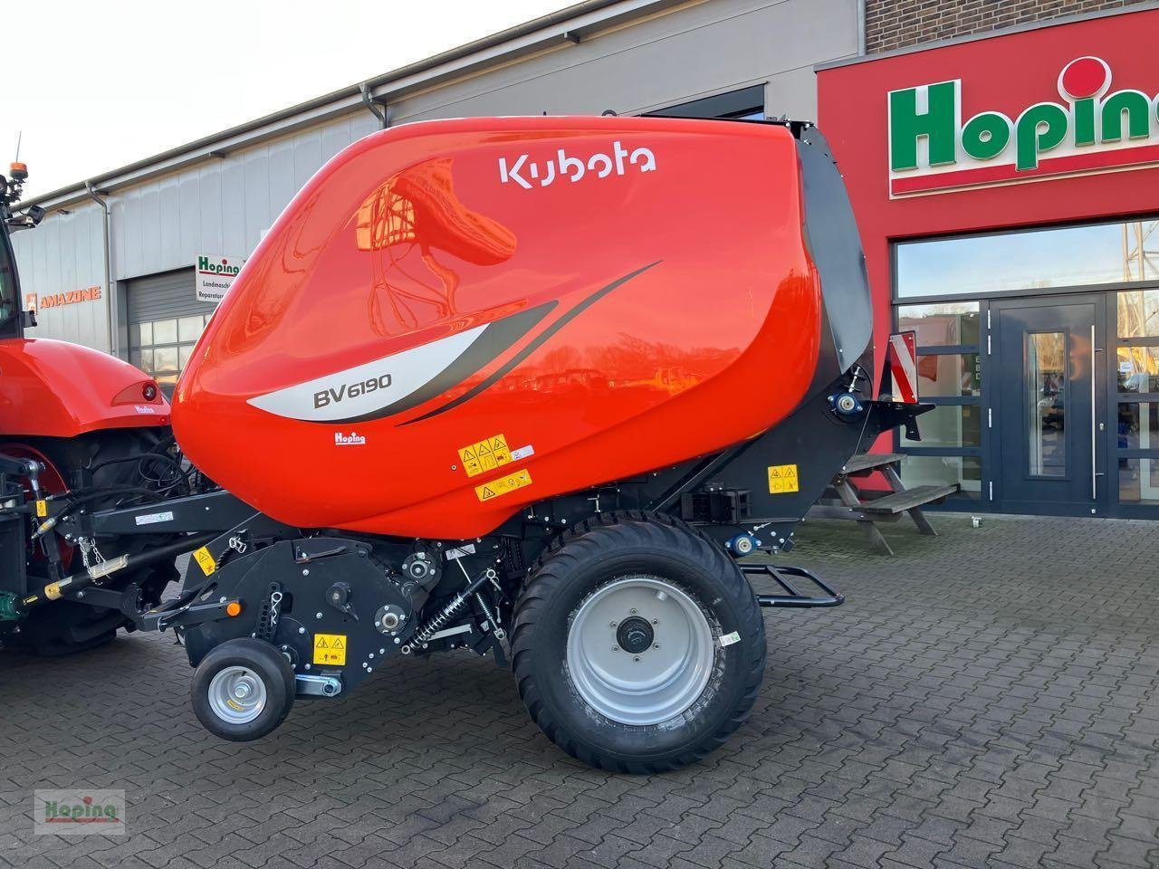 Kubota BV6190 CF 15 N - Presse à balles rondes: photos 1 Kubota BV6190 CF 15 N - Presse à balles rondes: photos 1