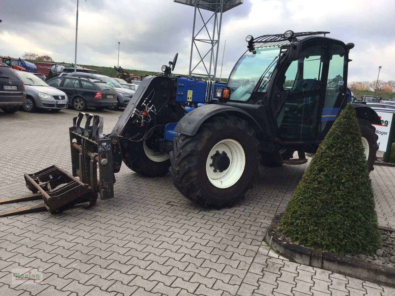 New Holland LM 742 - Chariot télescopique: photos 4 New Holland LM 742 - Chariot télescopique: photos 4