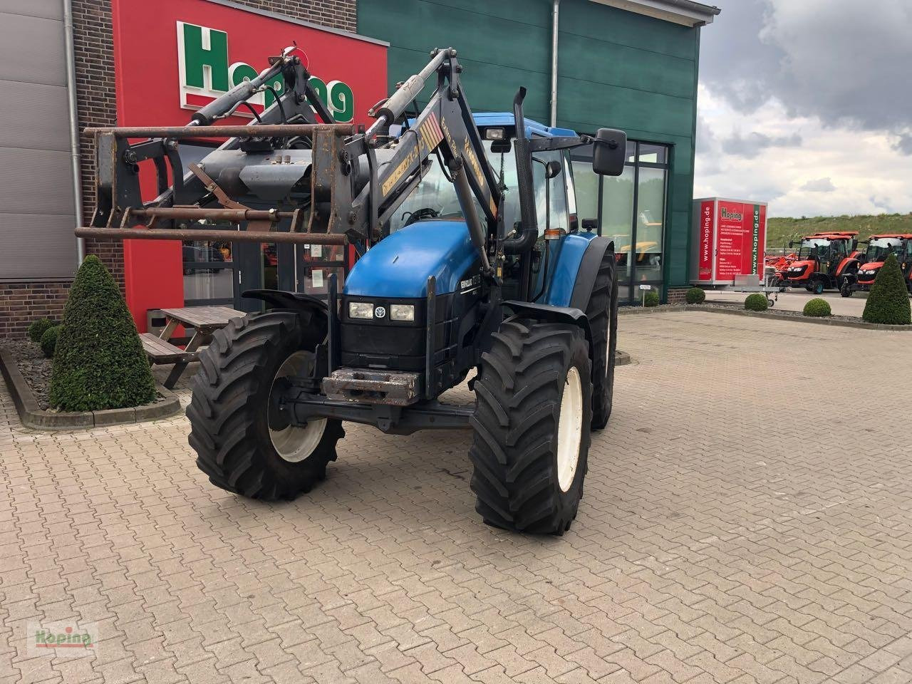 New Holland TSA 115 - Tracteur agricole: photos 2 New Holland TSA 115 - Tracteur agricole: photos 2