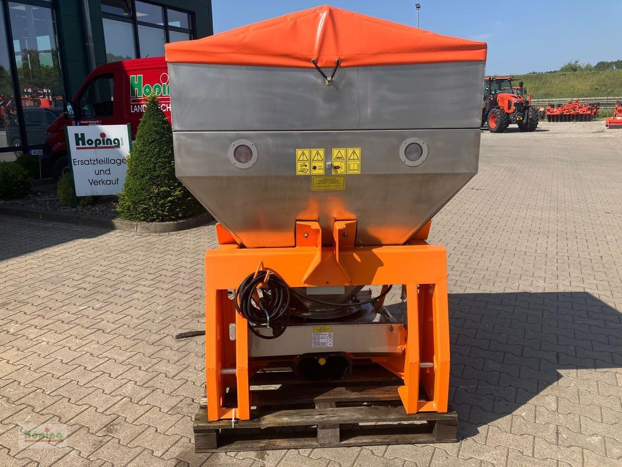 Saphir Vortex 600E - Epandeur de sable: photos 2 Saphir Vortex 600E - Epandeur de sable: photos 2