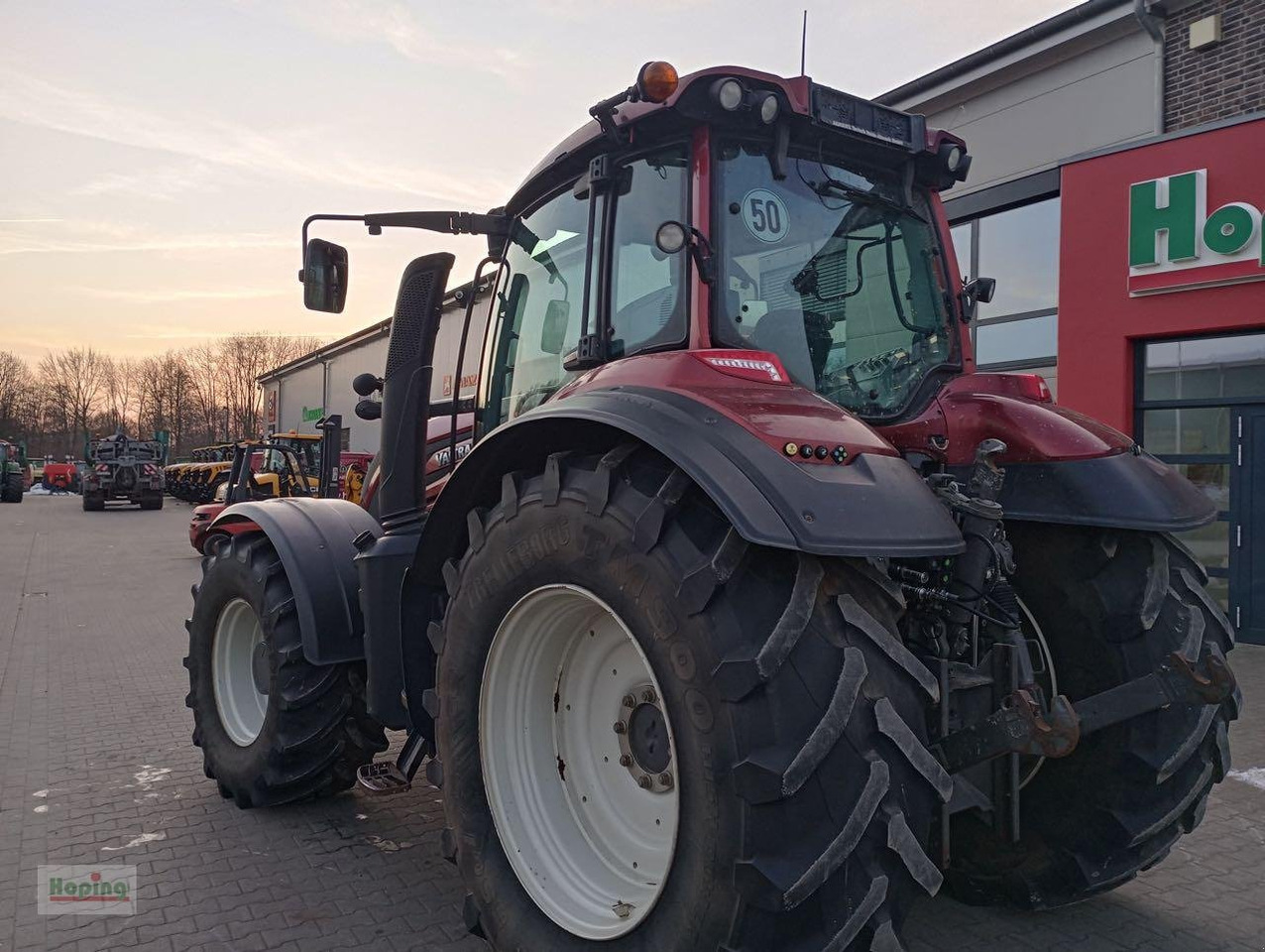 Valtra T 154 V - Tracteur agricole: photos 4 Valtra T 154 V - Tracteur agricole: photos 4