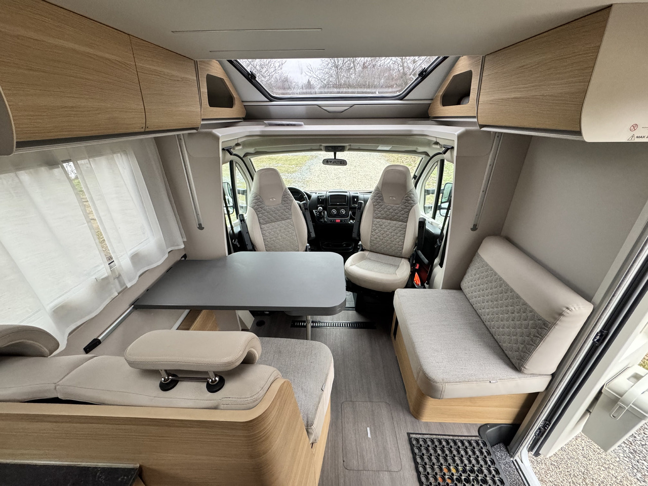 Adria Matrix M 670 SL - Camping-car: photos 5 Adria Matrix M 670 SL - Camping-car: photos 5