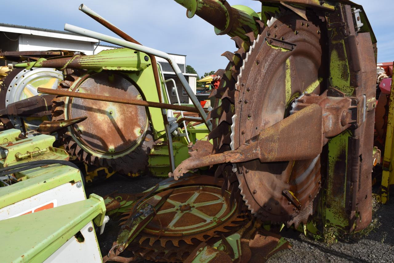 CLAAS RU 450 - Cueilleur de maïs: photos 2 CLAAS RU 450 - Cueilleur de maïs: photos 2