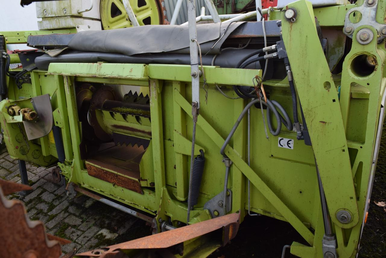 CLAAS RU 600 - Cueilleur de maïs: photos 4 CLAAS RU 600 - Cueilleur de maïs: photos 4