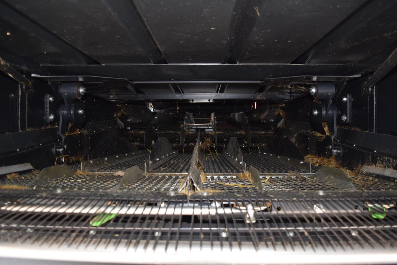 Moissonneuse-batteuse Deutz-Fahr C 7205 TS: photos 7 Moissonneuse-batteuse Deutz-Fahr C 7205 TS: photos 7