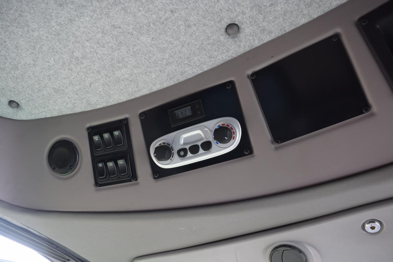 Moissonneuse-batteuse Deutz-Fahr C 7205 TS: photos 11 Moissonneuse-batteuse Deutz-Fahr C 7205 TS: photos 11