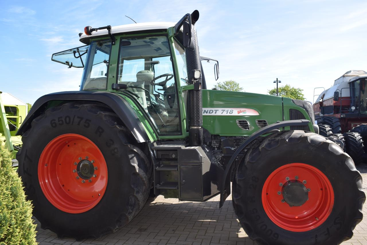 Fendt 718 Vario TMS - Tracteur agricole: photos 3 Fendt 718 Vario TMS - Tracteur agricole: photos 3