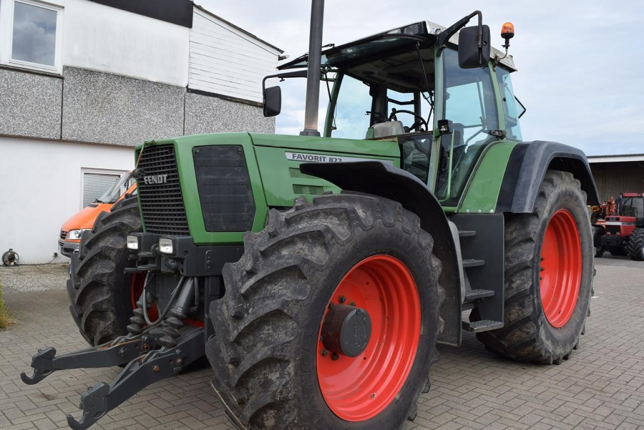 Fendt Favorit 822 - Tracteur agricole: photos 3 Fendt Favorit 822 - Tracteur agricole: photos 3