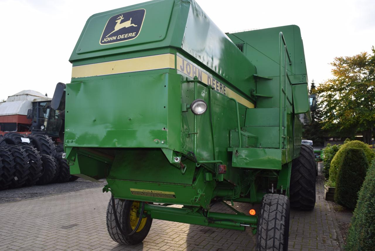 John Deere 1065 - Moissonneuse-batteuse: photos 5 John Deere 1065 - Moissonneuse-batteuse: photos 5
