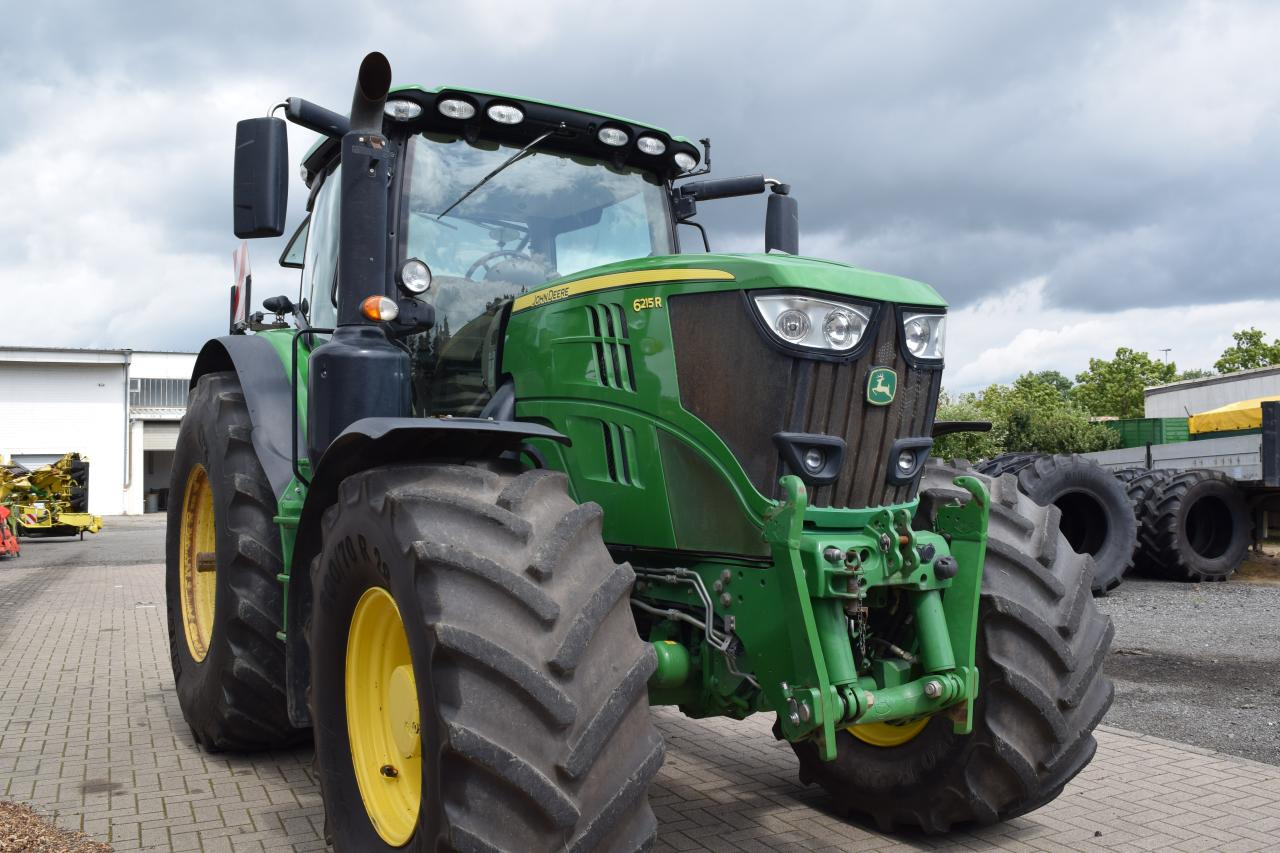 John Deere 6215 R - Tracteur agricole: photos 3 John Deere 6215 R - Tracteur agricole: photos 3
