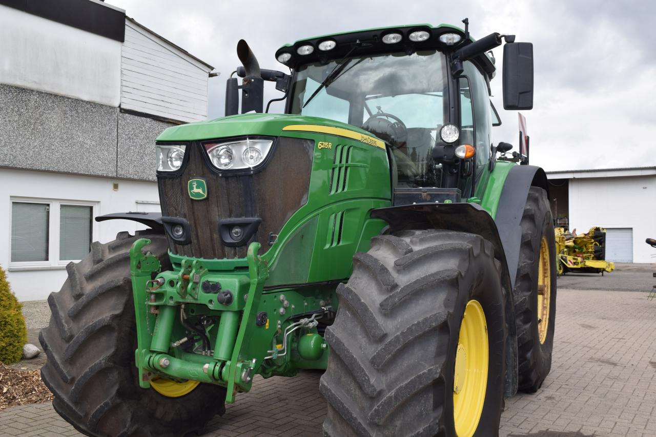 John Deere 6215 R - Tracteur agricole: photos 4 John Deere 6215 R - Tracteur agricole: photos 4